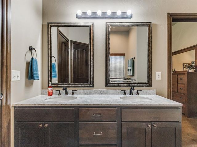 3017 San Juan Trail, Moore, OK 73160