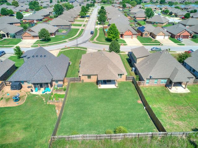 3017 San Juan Trail, Moore, OK 73160