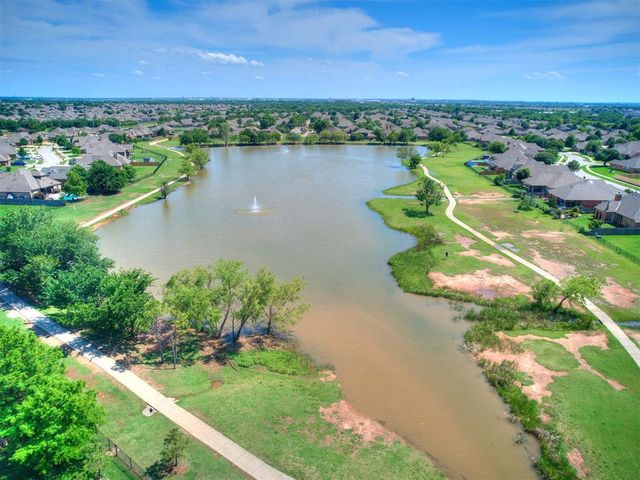 3017 San Juan Trail, Moore, OK 73160