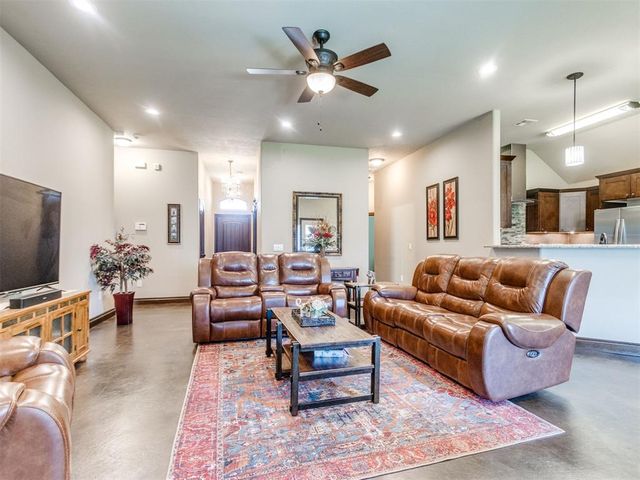 3017 San Juan Trail, Moore, OK 73160