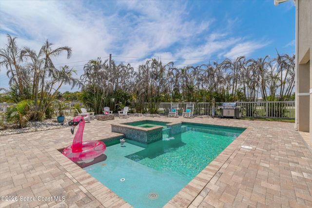 14 Cottage Court, Cocoa Beach, FL 32931