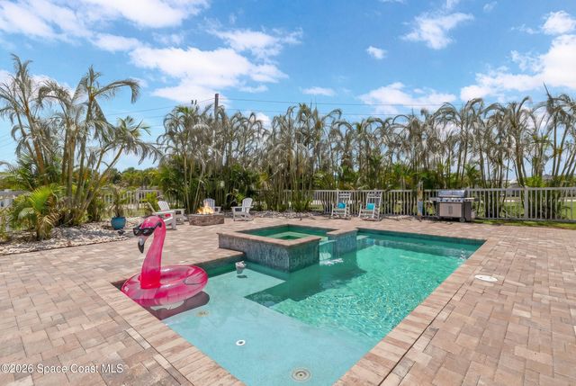 14 Cottage Court, Cocoa Beach, FL 32931