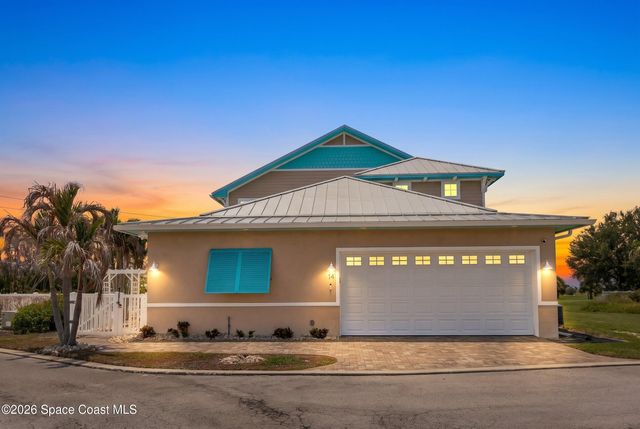 14 Cottage Court, Cocoa Beach, FL 32931