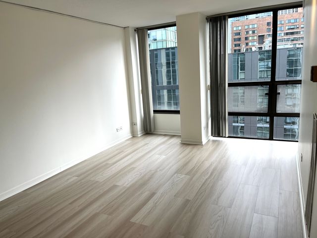 230 E Ontario Street 2104, Chicago, IL 60611