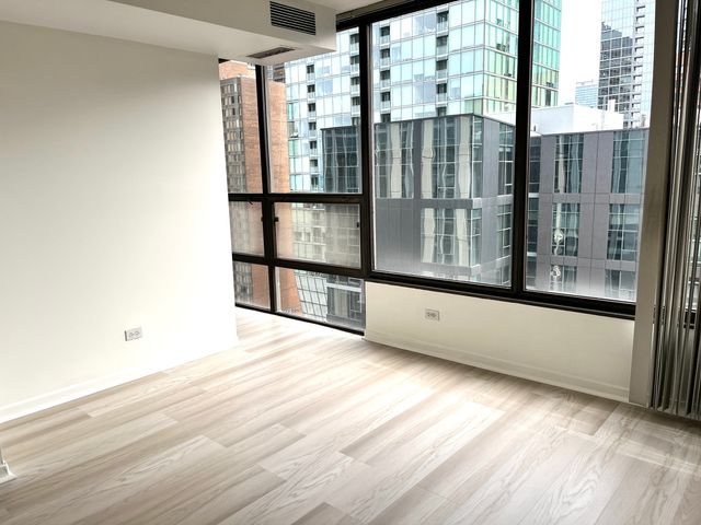 230 E Ontario Street 2104, Chicago, IL 60611