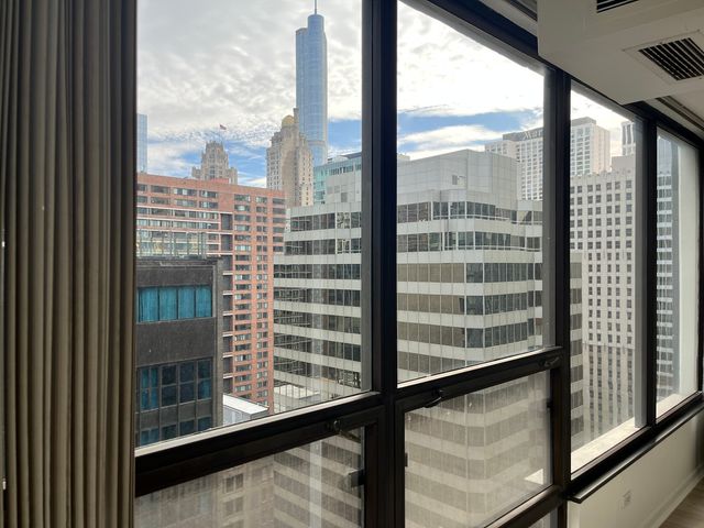 230 E Ontario Street 2104, Chicago, IL 60611