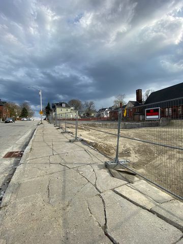 817 Main St, Worcester, MA 01610