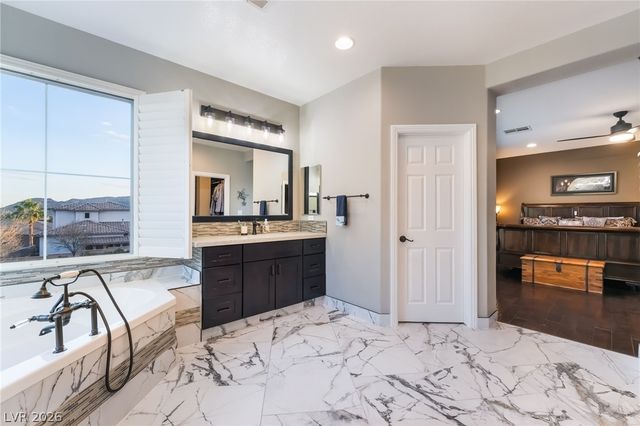 12045 La Palmera Avenue, Las Vegas, NV 89138