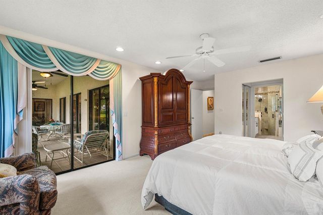 5692 Willow Creek Lane, Delray Beach, FL 33484