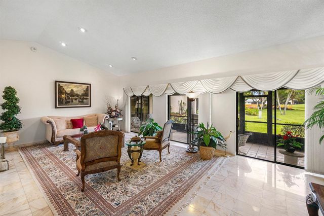 5692 Willow Creek Lane, Delray Beach, FL 33484