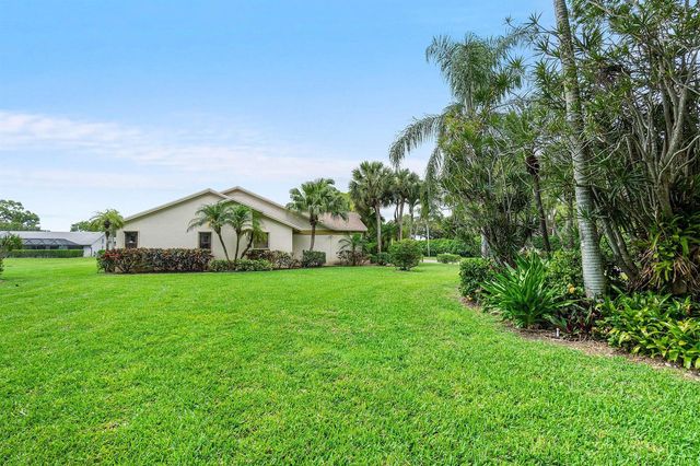 5692 Willow Creek Lane, Delray Beach, FL 33484