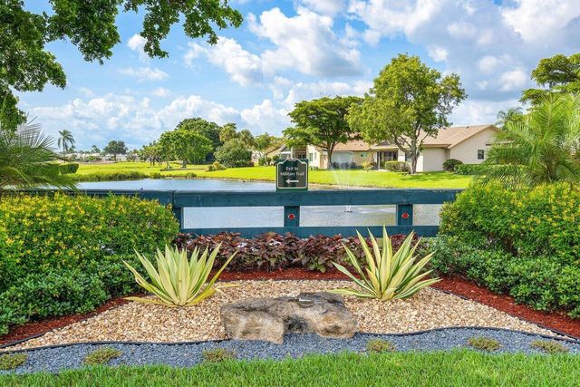 5692 Willow Creek Lane, Delray Beach, FL 33484
