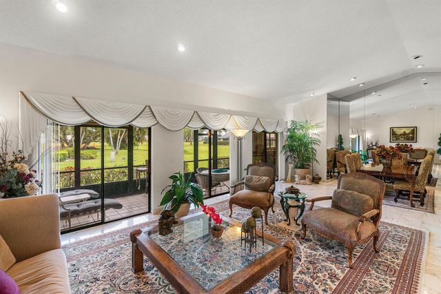 5692 Willow Creek Lane, Delray Beach, FL 33484