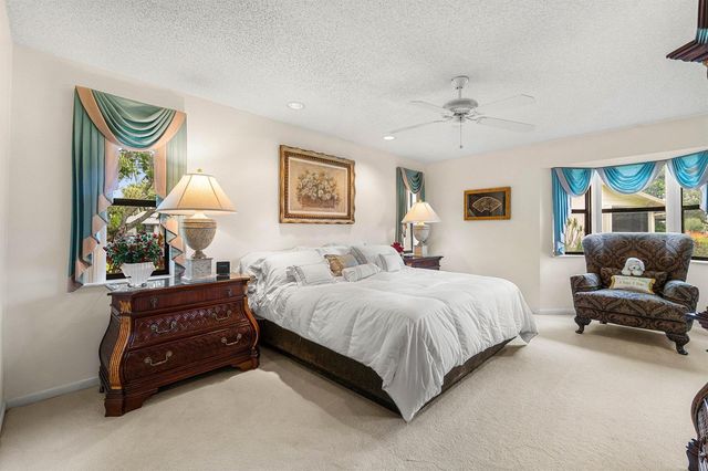 5692 Willow Creek Lane, Delray Beach, FL 33484