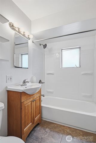 9002 2nd Avenue NE, Seattle, WA 98115