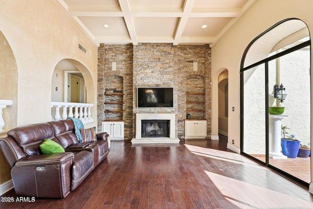 3800 E LINCOLN Drive 6, Phoenix, AZ 85018