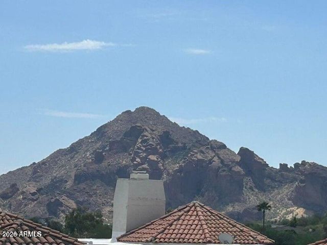 3800 E LINCOLN Drive 6, Phoenix, AZ 85018