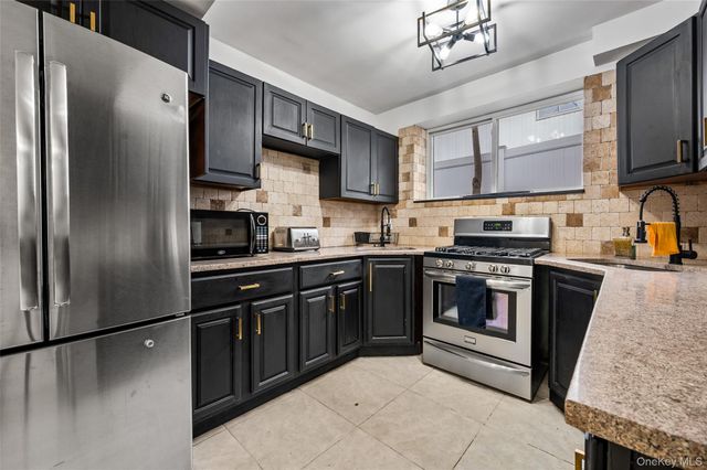 1016 Westwood Road, Woodmere, NY 11598