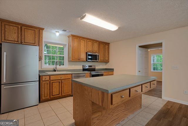 142 Mountain View Road, Lavonia, GA 30553