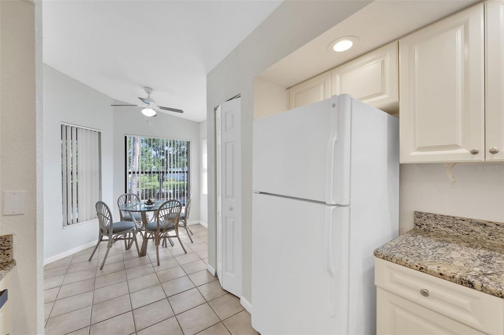 4401 46 AVE W AVENUE W 201, BRADENTON, FL 34210 — photo 5