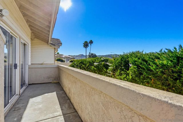 73 Via Casitas, Bonsall, CA 92003
