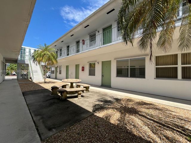 1824 Monroe St 1, Hollywood, FL 33020