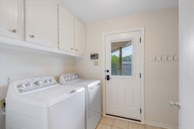 15002 Trowbridge Court, Houston, TX 77062