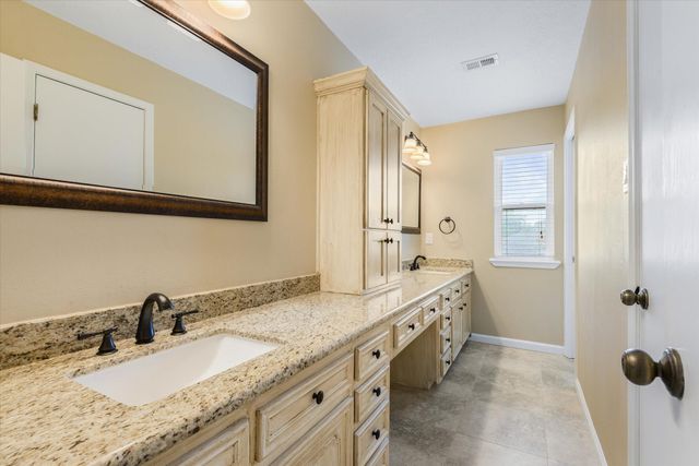 15002 Trowbridge Court, Houston, TX 77062