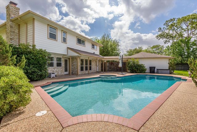 15002 Trowbridge Court, Houston, TX 77062