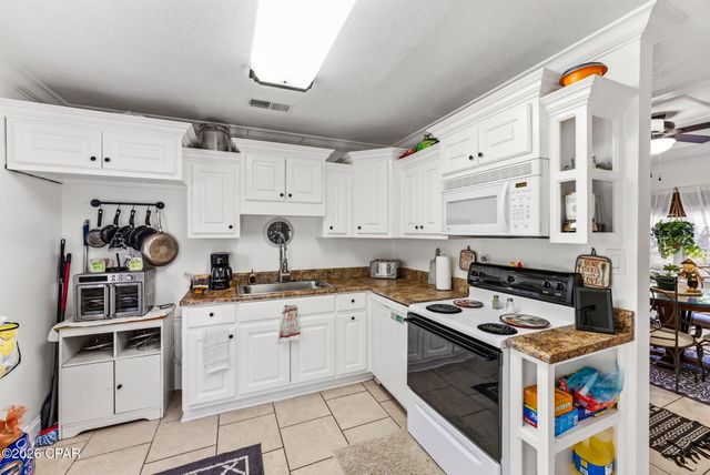 617 N 9th Plaza, Panama City, FL 32404