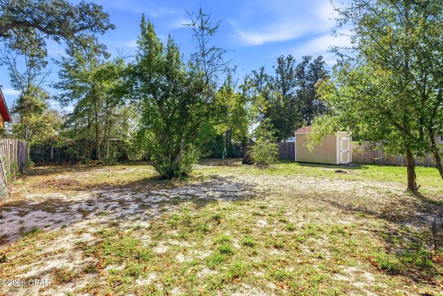 617 N 9th Plaza, Panama City, FL 32404