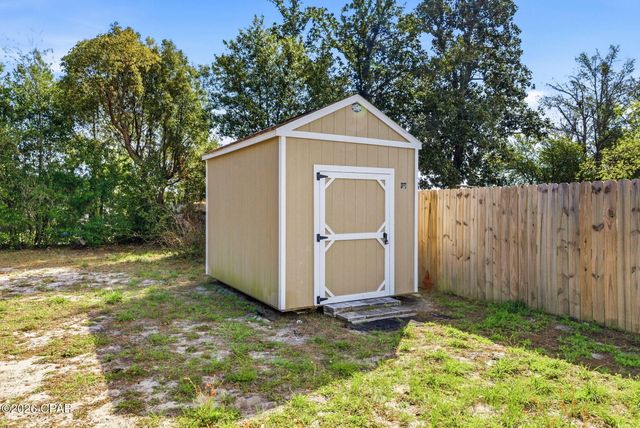 617 N 9th Plaza, Panama City, FL 32404