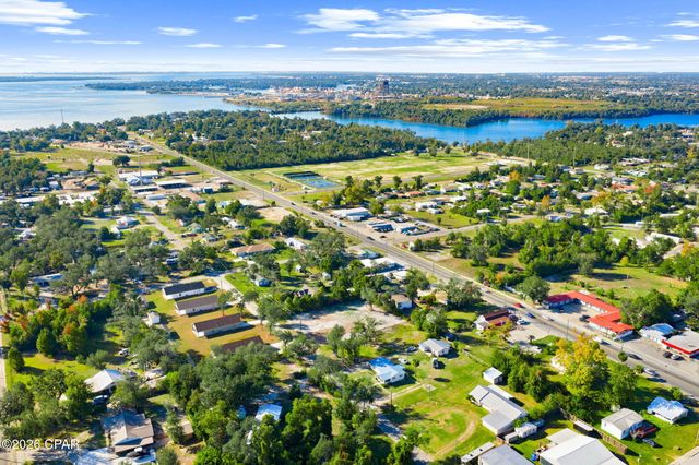 617 N 9th Plaza, Panama City, FL 32404