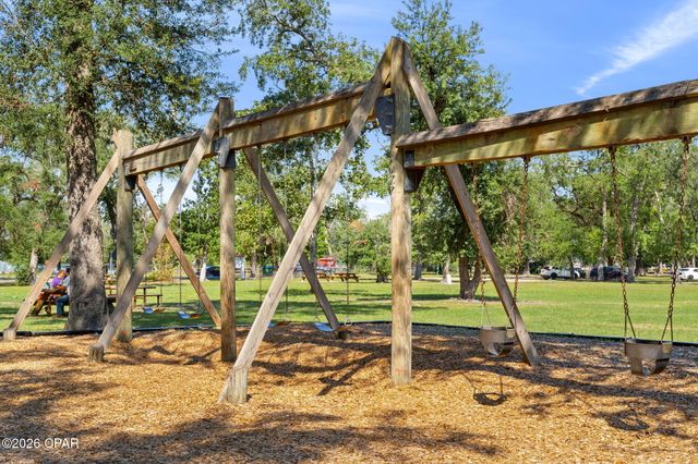 617 N 9th Plaza, Panama City, FL 32404