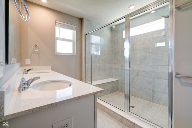 13501 Dewpoint Lane, Fishers, IN 46037
