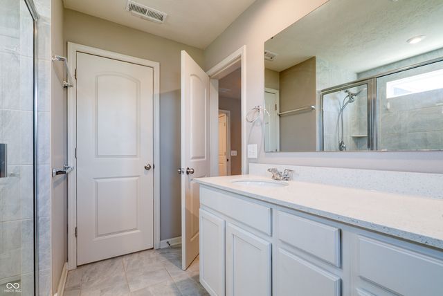 13501 Dewpoint Lane, Fishers, IN 46037