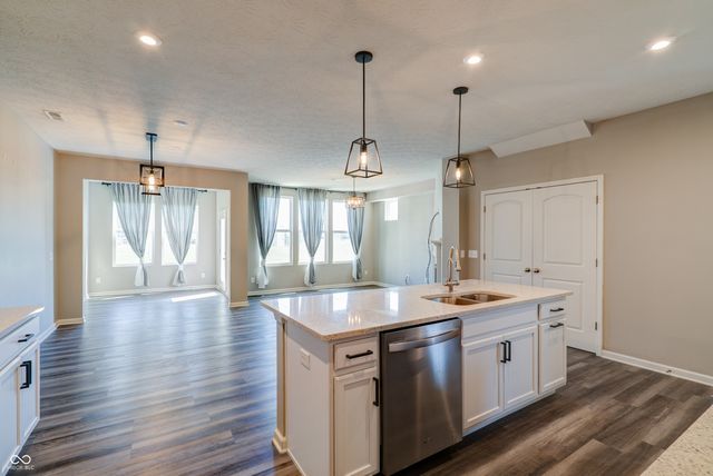 13501 Dewpoint Lane, Fishers, IN 46037