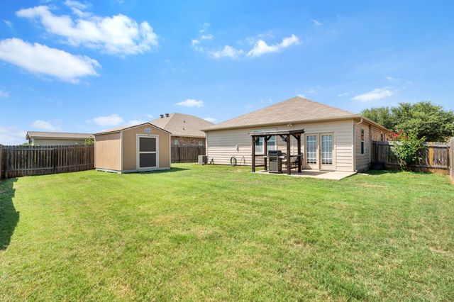 532 Bailer Drive, Crowley, TX 76036