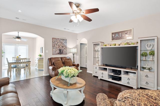 532 Bailer Drive, Crowley, TX 76036
