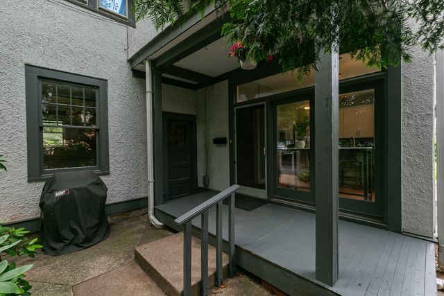 2440 E RIVER Drive, Davenport, IA 52803