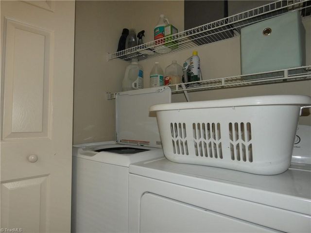 4221 Salem Landing Court, Winston-salem, NC 27101