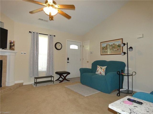 4221 Salem Landing Court, Winston-salem, NC 27101