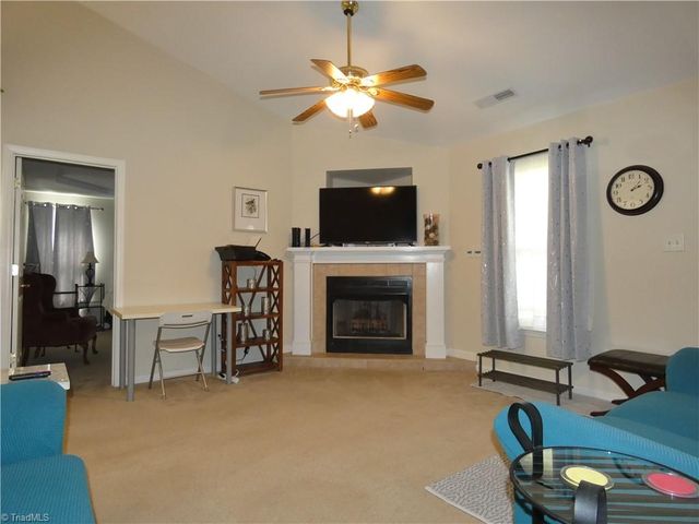 4221 Salem Landing Court, Winston-salem, NC 27101