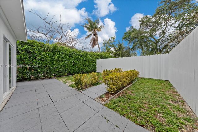 5727 SW 3rd St 0, Miami, FL 33144