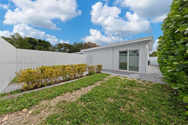 5727 SW 3rd St 0, Miami, FL 33144