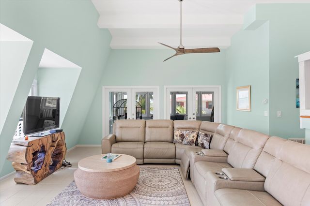 680 Cruikshank, Summerland Key, FL 33042