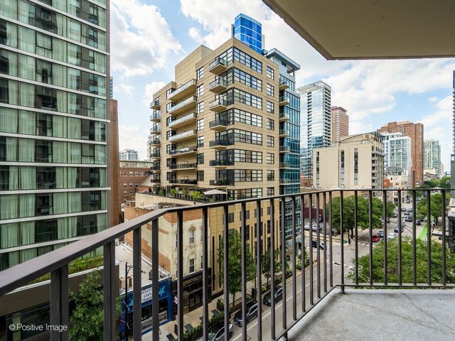 70 W Huron Street 605, Chicago, IL 60654