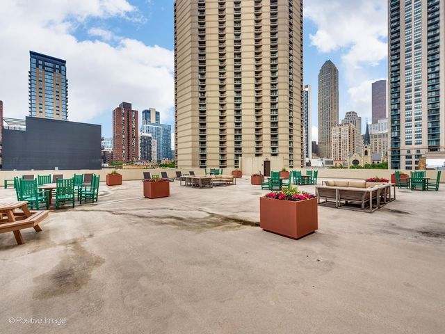 70 W Huron Street 605, Chicago, IL 60654