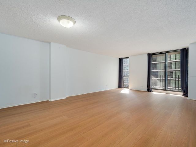 70 W Huron Street 605, Chicago, IL 60654