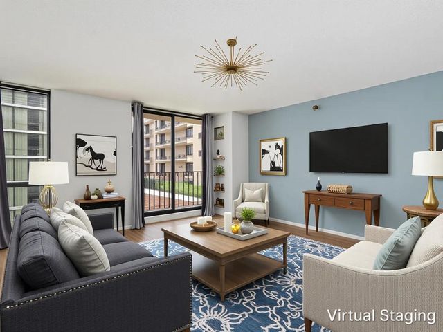 70 W Huron Street 605, Chicago, IL 60654